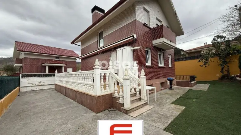 Chalet en venta en Barrio Samano, 40