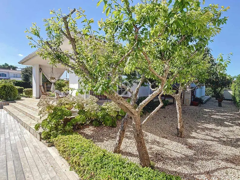 Chalet en venta Sa Caleta Menorca 235m2