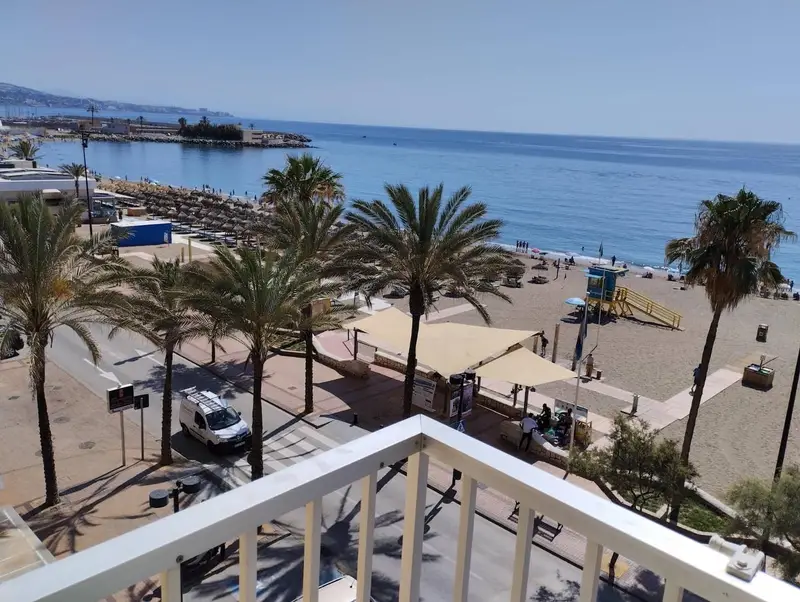 Alquiler Piso Primera Linea Playa Fuengirola