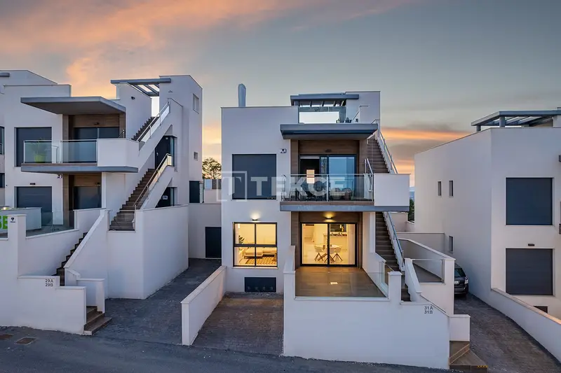 Apartamentos de Lujo en San Miguel de Salinas