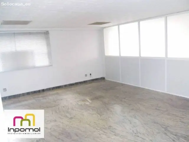 Entreplanta Oficina 250m2 Venta 2 Banos