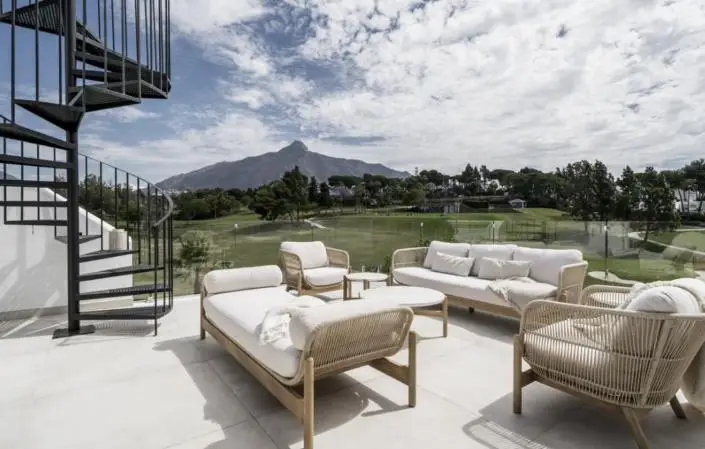 Adosado 4 Dormitorios Nueva Andalucía Vistas Golf Piscina