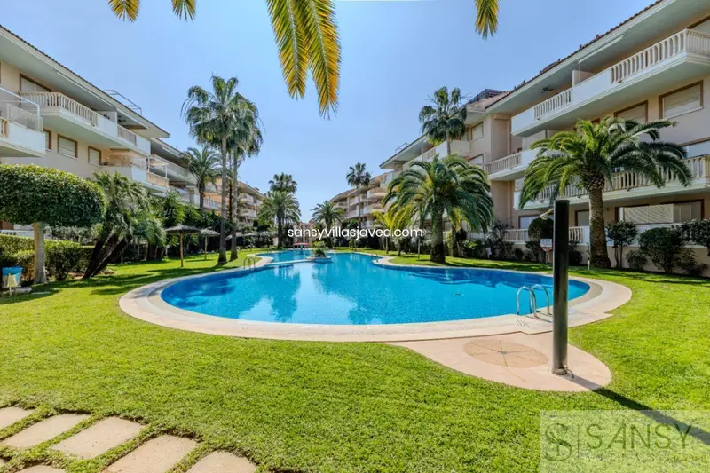 Dúplex en venta Jávea Arenal con piscina y jardín