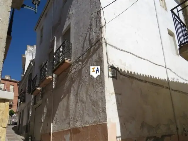Adosado 3 Dormitorios Alcaudete 460m2 Garaje Patio