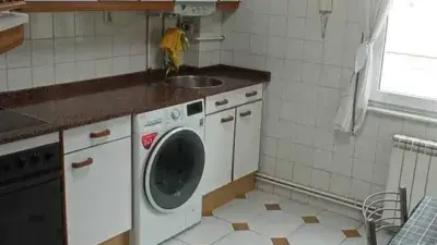 Piso en Venta en Avilés 78m2 3 Habitaciones 1 Baño Amueblado