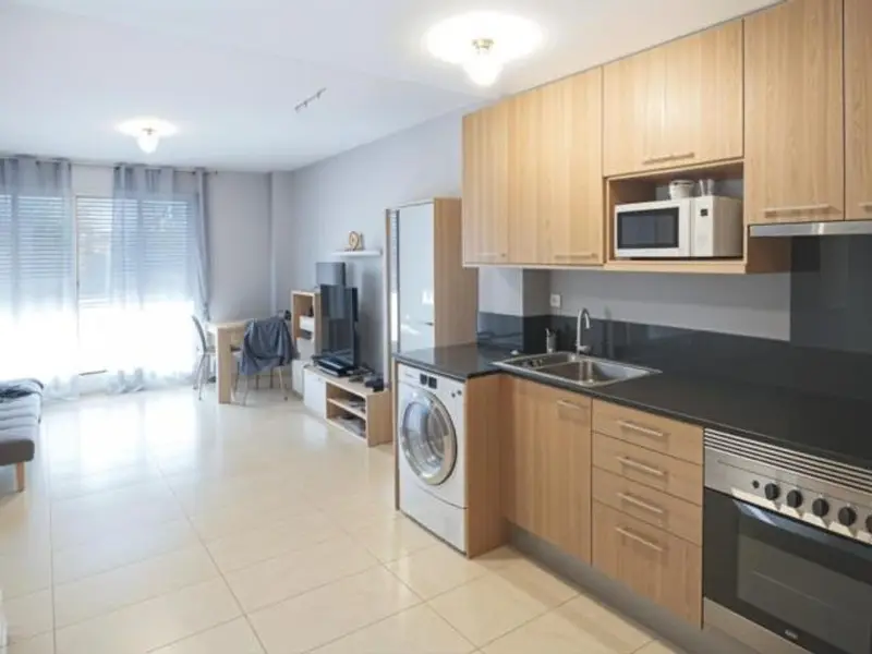 venta Piso en Distrito 8, Tarragona (16744351464.100500)- Globaliza