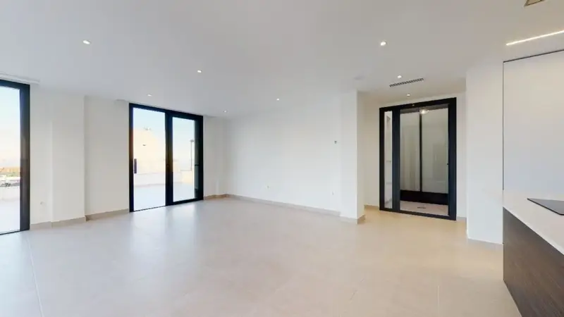 Villas de Lujo en Torrevieja con Vistas al Mar