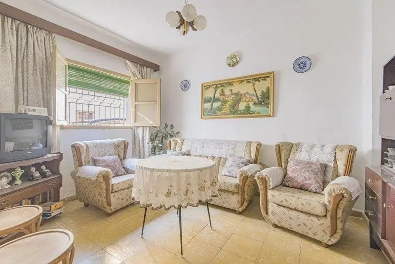 Venta Casa con Chimenea en Centro Alhendin