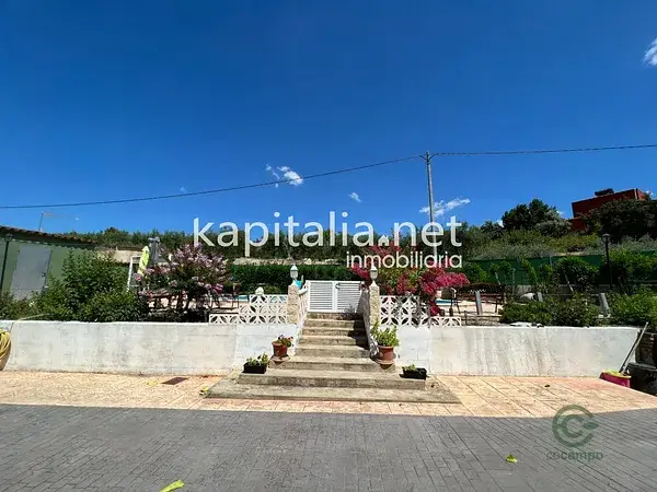Chalet en Ontinyent con Piscina y 5 Habitaciones