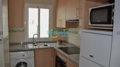 Apartamento en Nerja con Vistas al Mar y Piscina
