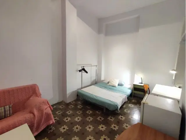 Habitación en piso compartido Málaga centro