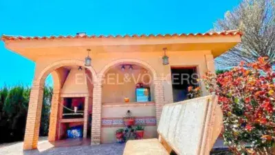 Casa Rustica en Venta Daimiel 4 Dormitorios Piscina