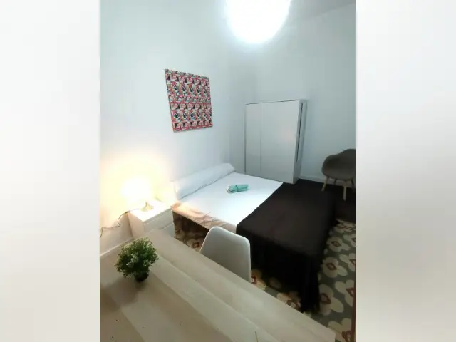 Alquiler Habitación Almería Centro - Apartamento 5 Dormitorios