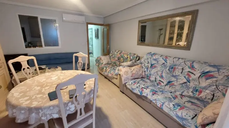 Apartamento con Terraza en Pueblo Levante Benidorm