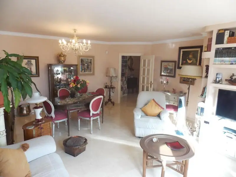 Apartamento 2 Dormitorios Marbella