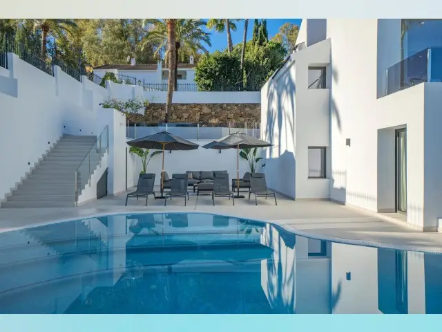 Casa Villa 4 Dormitorios Las Brisas Costa del Sol