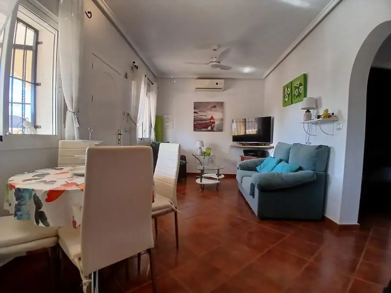 Villa en Venta Ciudad Quesada 3 Dormitorios Jardin Piscina