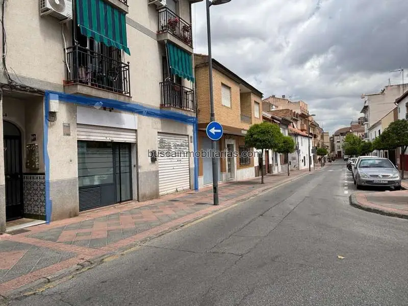 Local Comercial en Venta en Armilla Centro