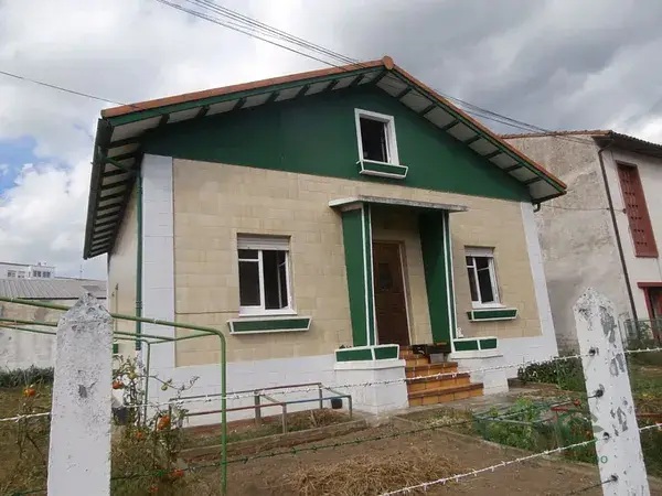Casa Independiente con Finca en Grado Asturias