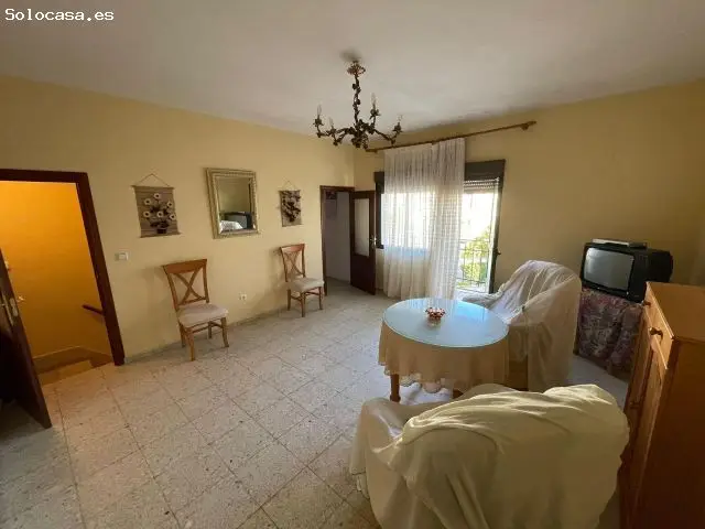 Casa Amplia en Arroyo de la Luz 3 Plantas