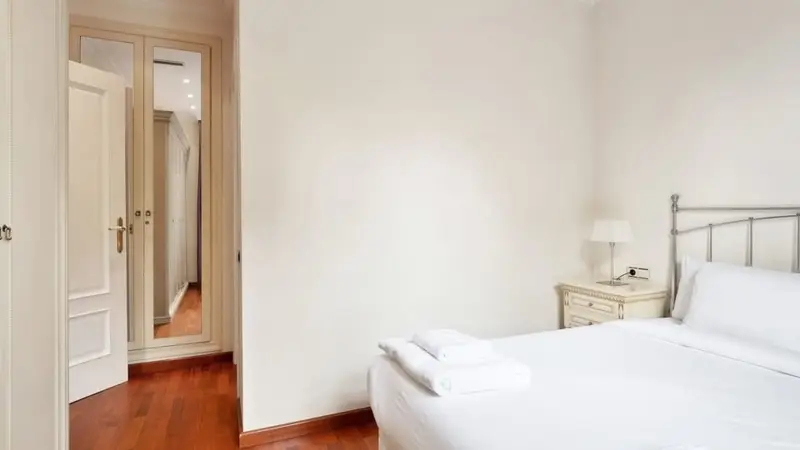 Alquiler Piso Eixample Izquierdo Barcelona 3 Dormitorios 2 Baños