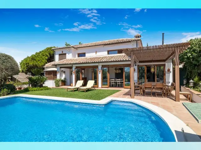 Casa Villa 6 Dormitorios Marbesa Playa Piscina