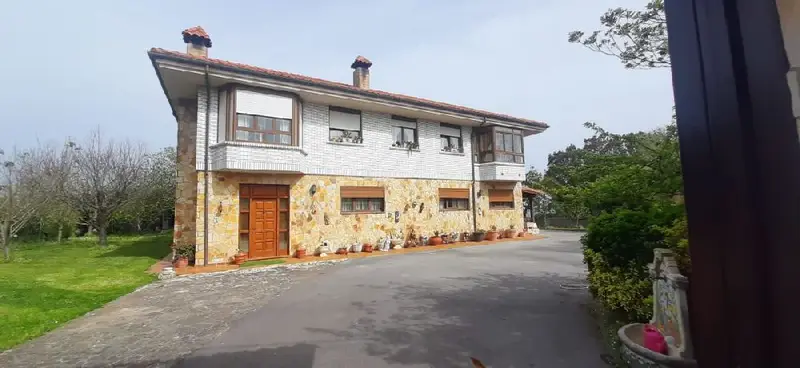 Venta Chalet con terraza en Ajo, Bareyo - Ref: 969Chaletpiscinaajo