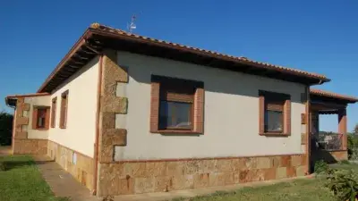 Chalet en Venta Jimenez de Jamuz Leon 4 Dormitorios Jardin 3420m2