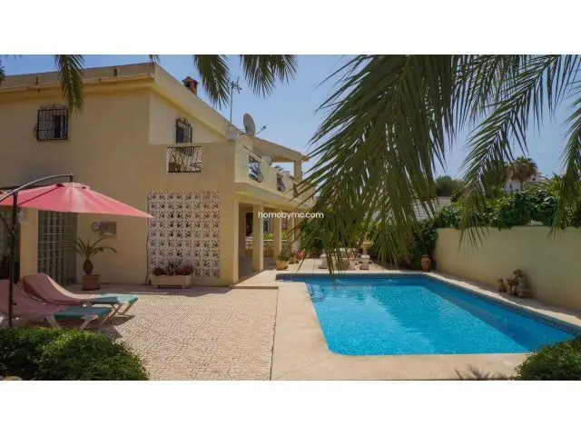 Casa con Jardin y Piscina en Colonia Escandinava Cerca del Colegio Noruego