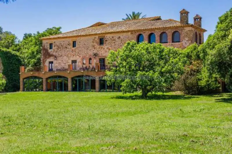 Masía en venta en Parlavà Girona siglo XV
