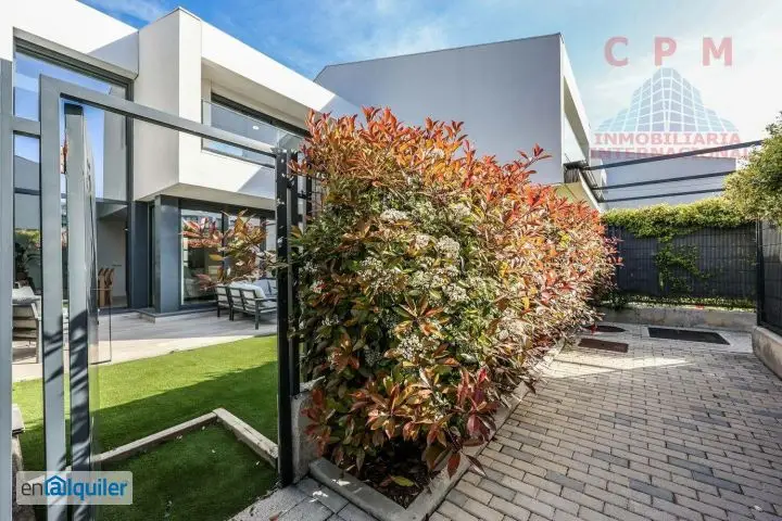 Chalet Adosado 300m2 4 Dormitorios Boadilla del Monte