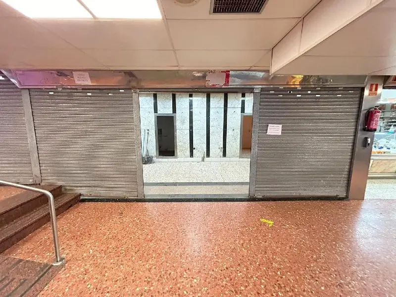 Venta Local Comercial Palomeras Puente de Vallecas Madrid