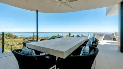 Villa de Lujo en Benalmádena con Vistas al Mar