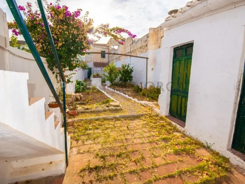 Casa en venta en Es Mercadal Menorca 8 habitaciones