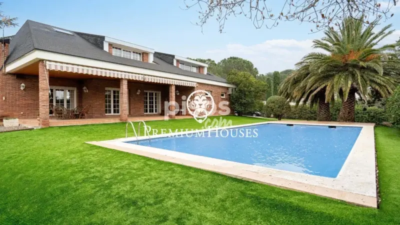Casa en Plana D'En Berga con Jardin y Piscina