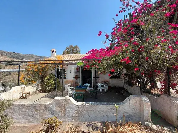 Casa de Campo en Velez-Malaga con 082ha