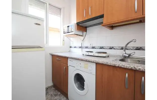 Estudio 25m² Granada Centro Balcón Amueblado