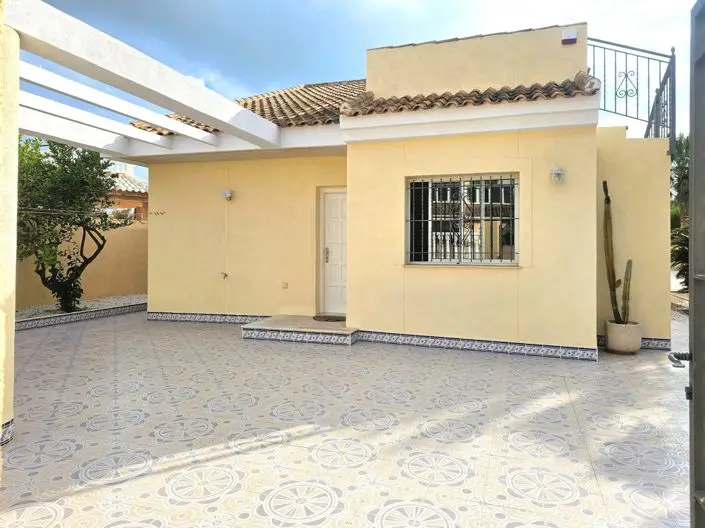 Villa 4 Dormitorios Mar Menor Estrella de Mar Playa Piscina Privada