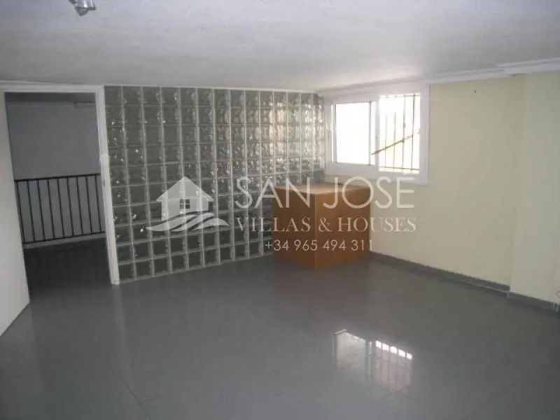 Venta Local Comercial Reformado Horcas Novelda