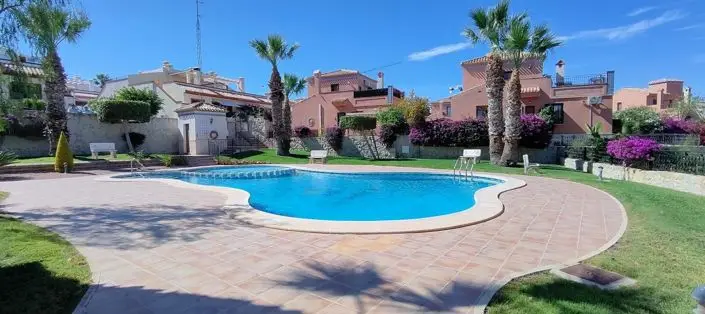Bungalow en Venta San Miguel de Salinas 2 Dormitorios