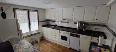 Casa adosada en venta en Covarrubias