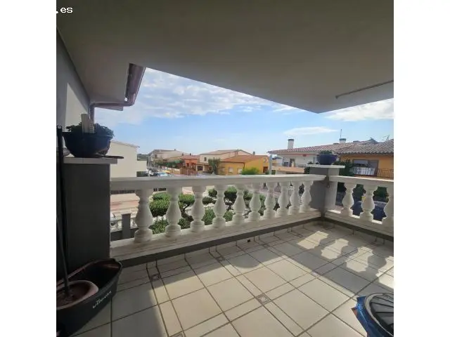 Casa a Cuatro Vientos con Jardin Cerca de Figueres
