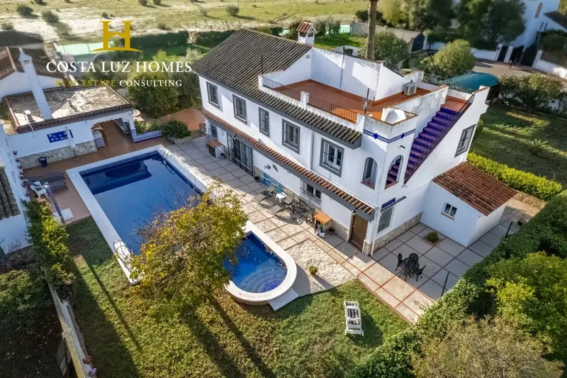 Chalet 5 Dormitorios Santiscal Arcos Frontera