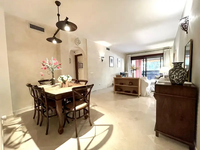 Apartamento 2 Dormitorios Los Monteros Marbella