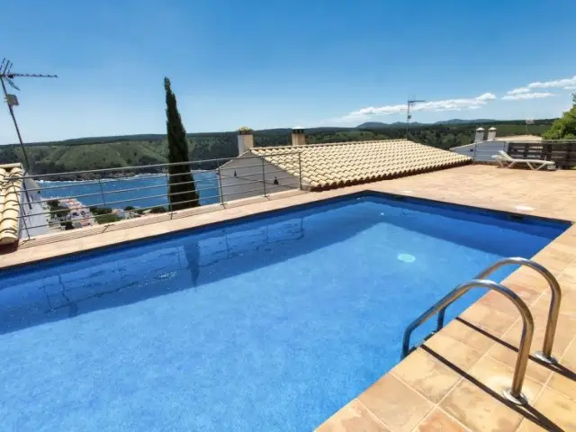Casa Villa 3 Dormitorios Alquiler L'Escala