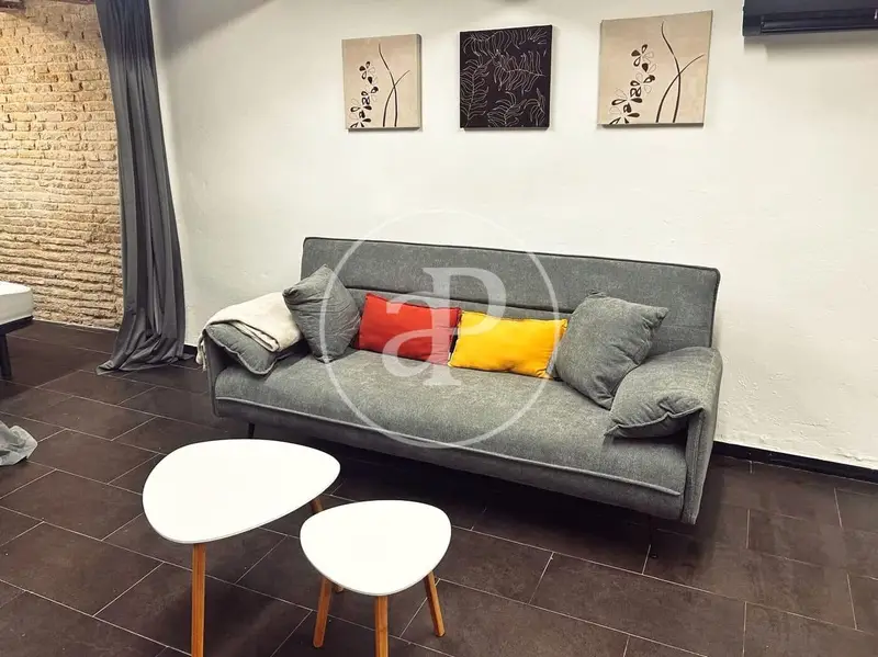 Apartamento Amueblado en El Carme Valencia 80m2 Terraza