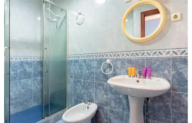 Rent 1 bedroom apartment of 50 m² in Málaga