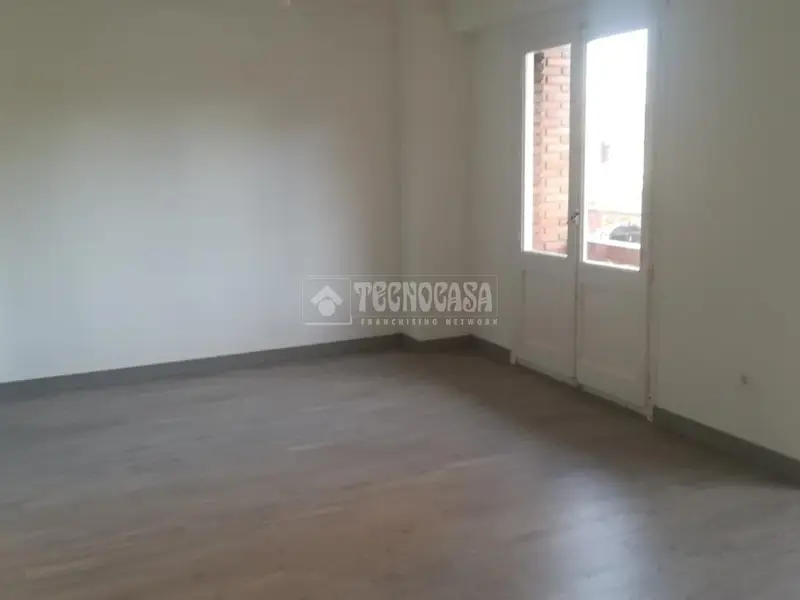 Piso en Venta Miraflores San Jose Amplia Terraza