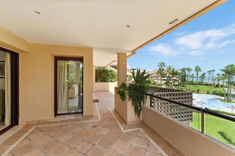 Apartamento en venta en Costalita, Estepona, Málaga