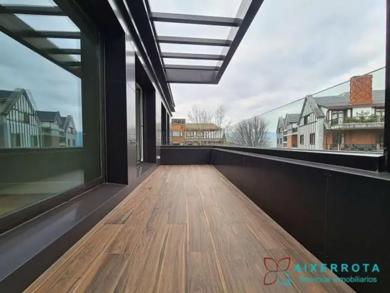 Atico en Neguri Getxo 2 dormitorios terraza solarium garaje
